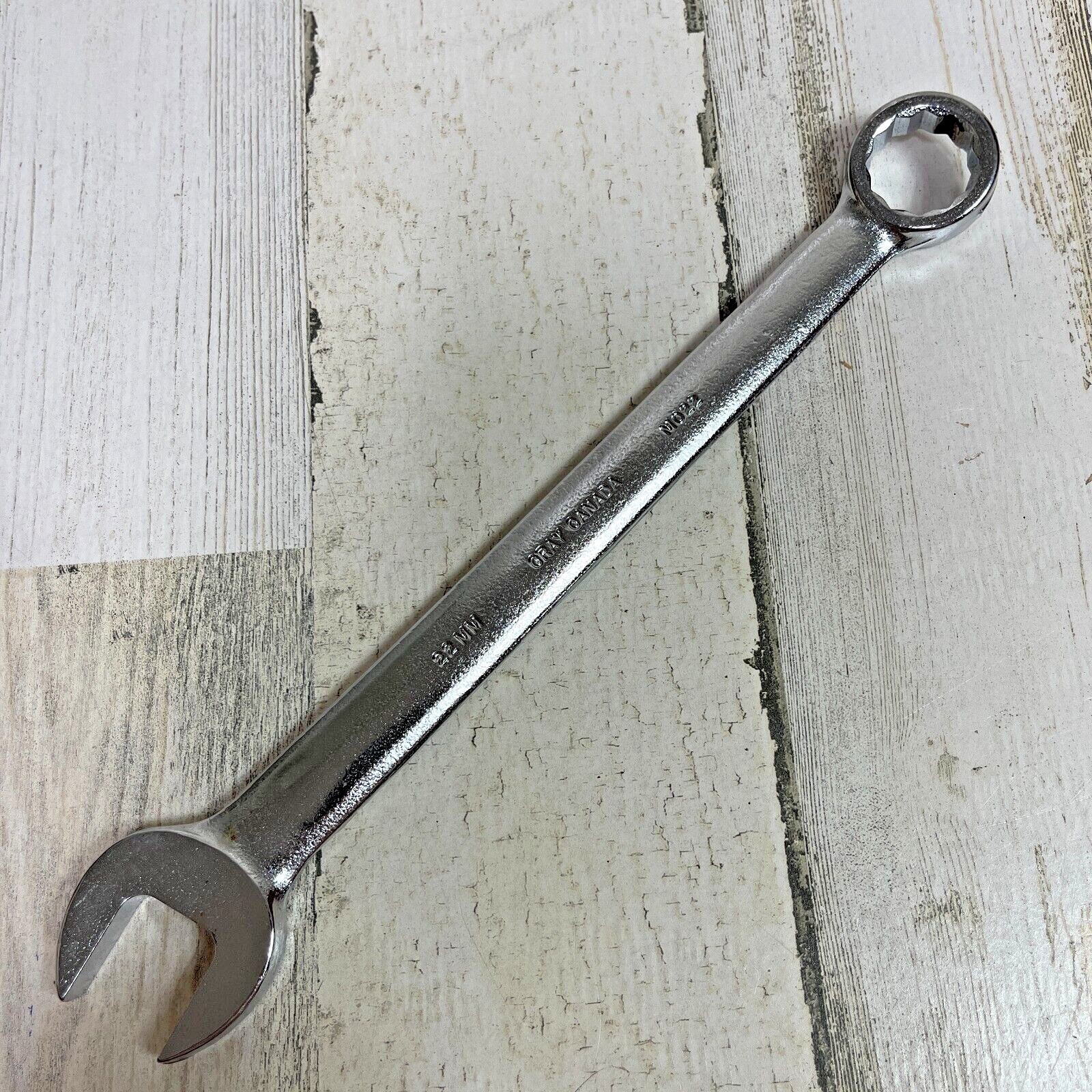 Gray Canada 22MM  Combination Open and 12 Pt Box End Wrench MO22