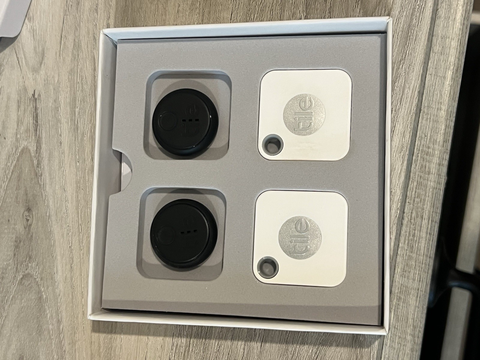 Tile Tracker 4-pack Mate and Sticker