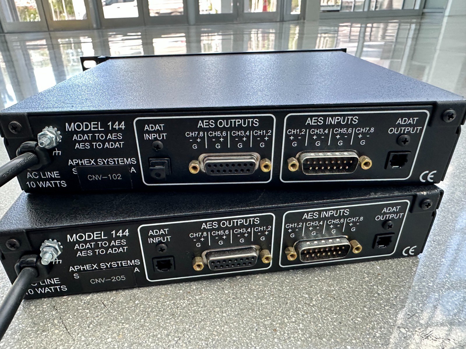 Aphex 144 : Bi-Directional Digital Converter : ADAT ↔ AES : single unit