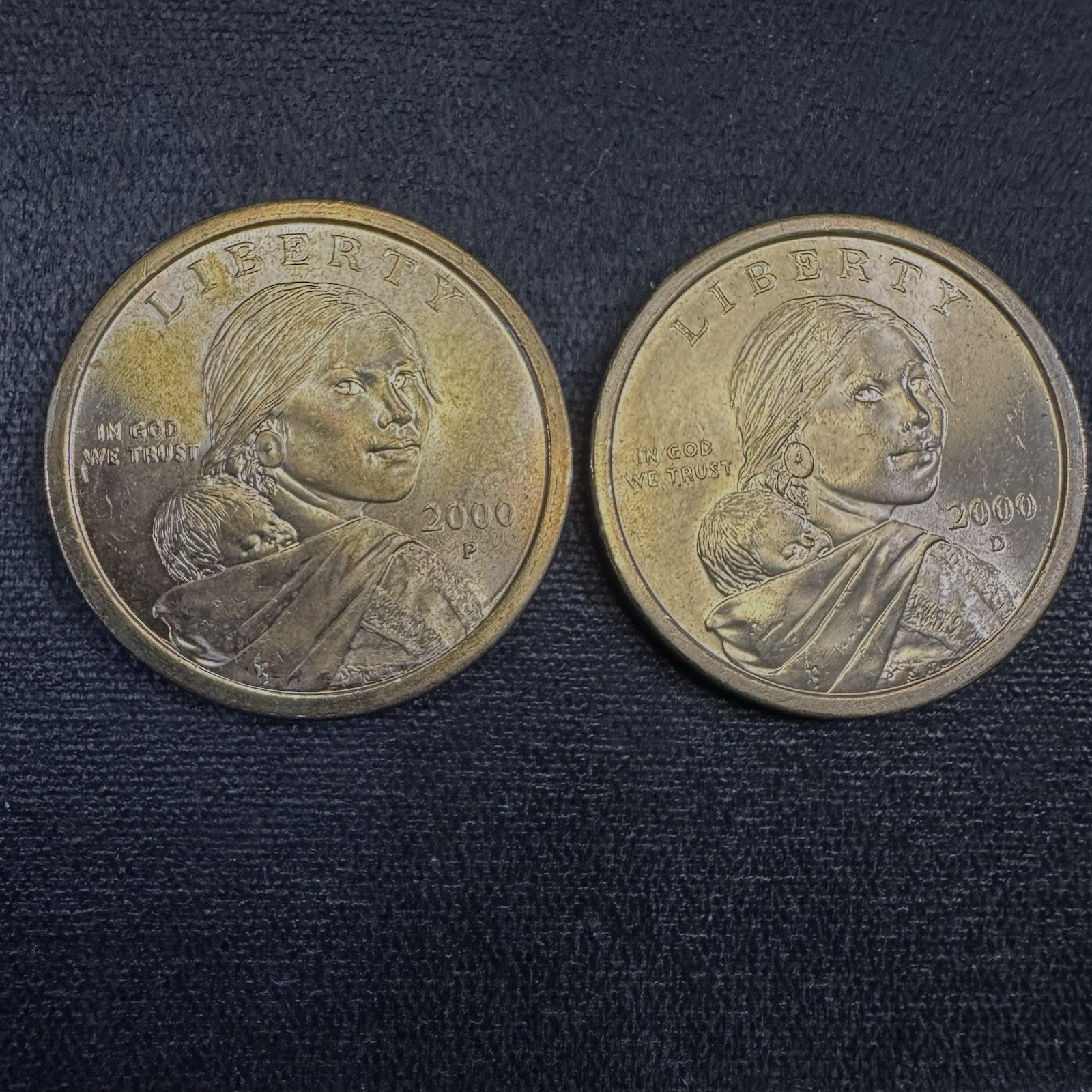 2000 D & P Sacagawea Dollars, 2ea, BU, Strong Toning & Luster         325-493