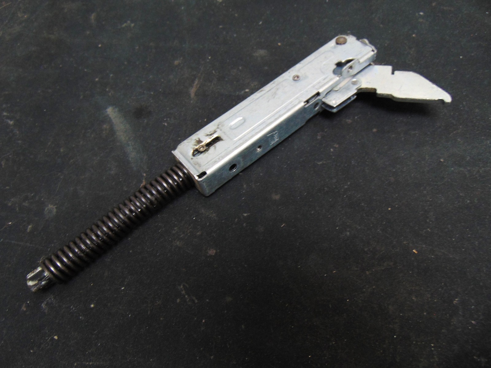 GE Electric Range JB750SJ8SS Door Hinge WB10T10070