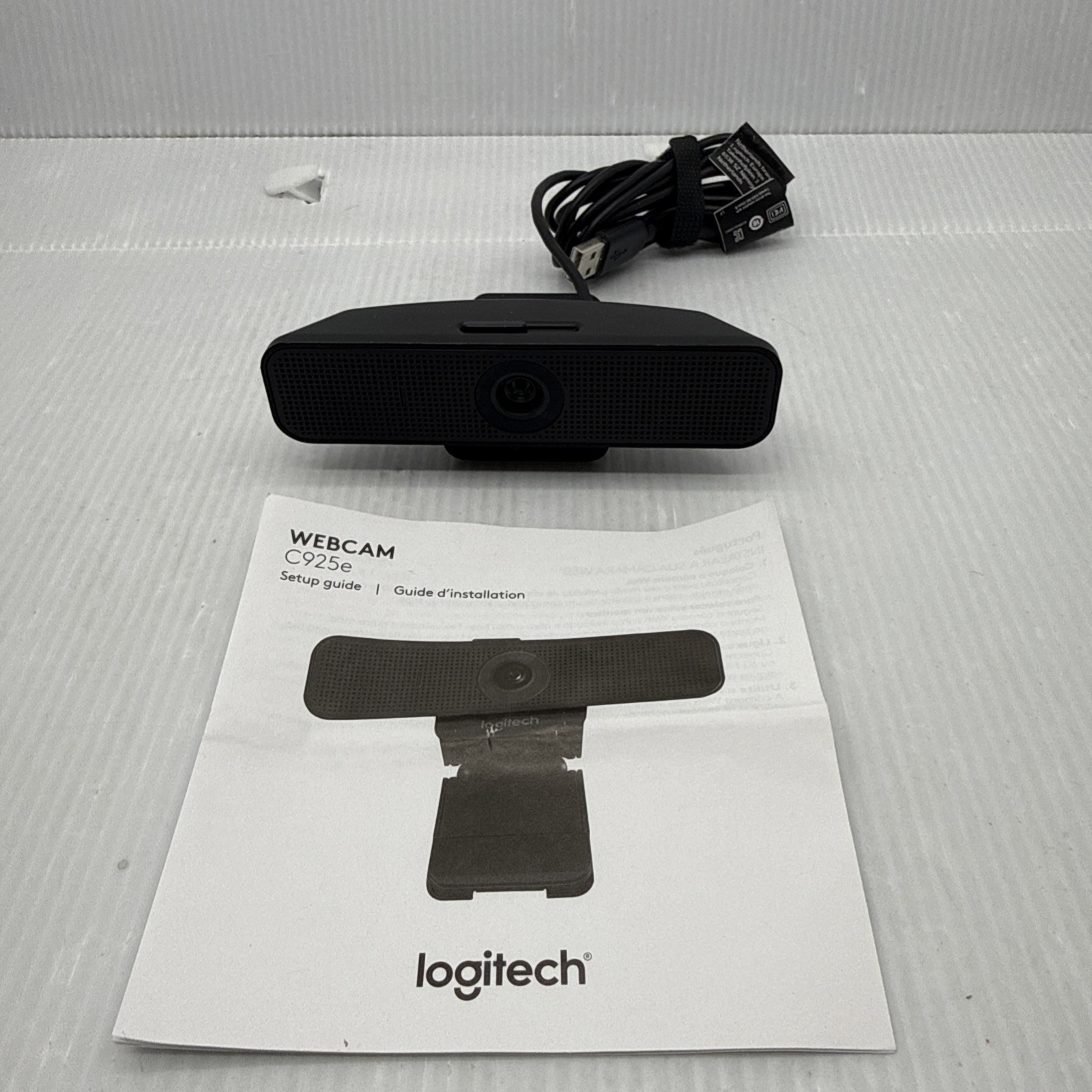 Logitech C925e Webcam USB HD 1080p/30fps Video Built-In Stereo Mic Privacy Shade