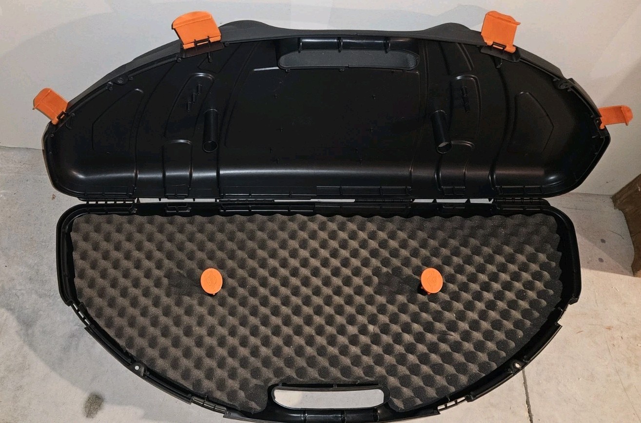 Flambeau Outdoors Protected Shot Compound Bow Case