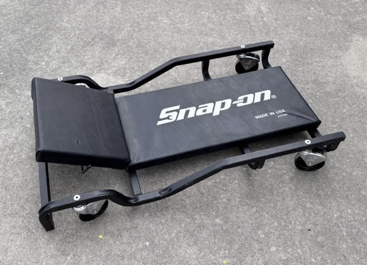 Minty Snap-On JCW75BL Flat-Oval Adjustable Head position Creeper in Black