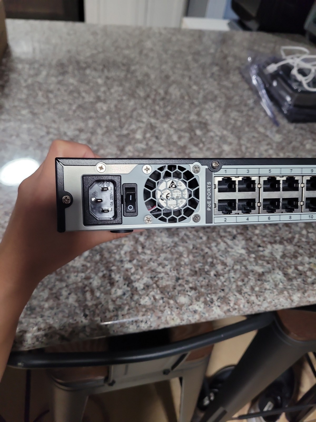 NVR-MX 16POE-1U4K1