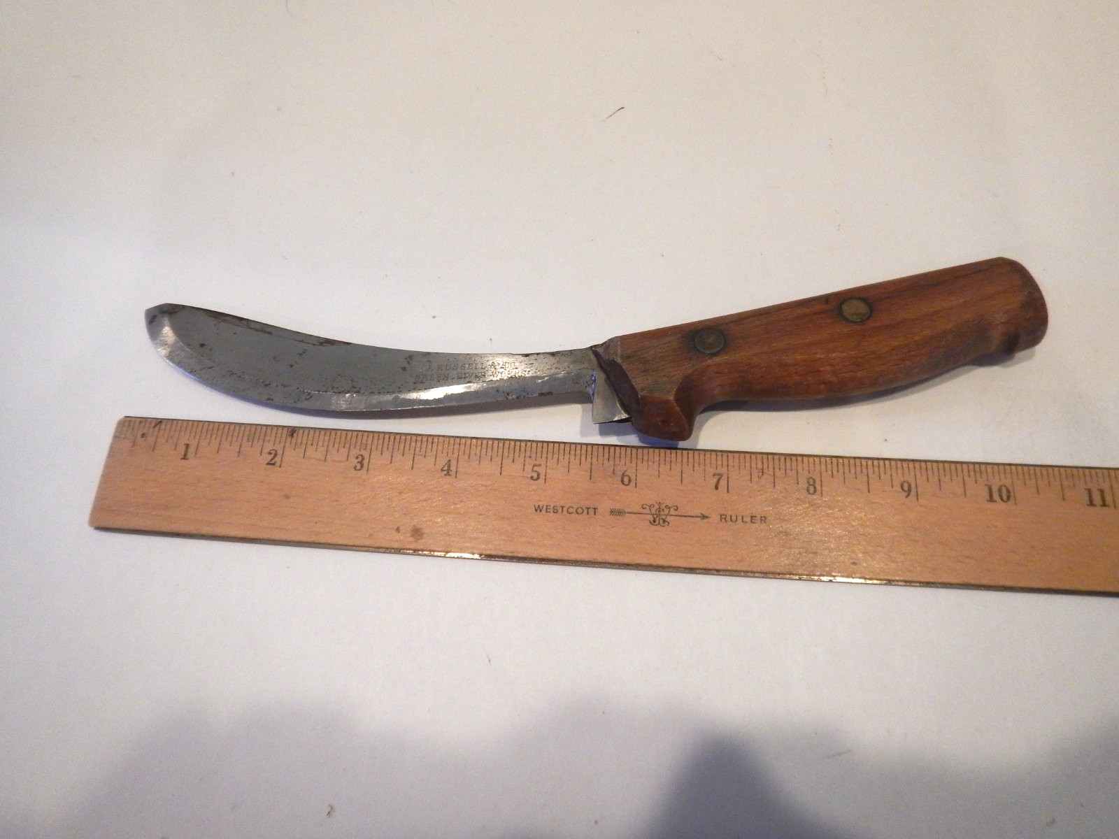 Vintage J. Russel & Co. Green River Works Curved Skinning / Hunting Knife READ