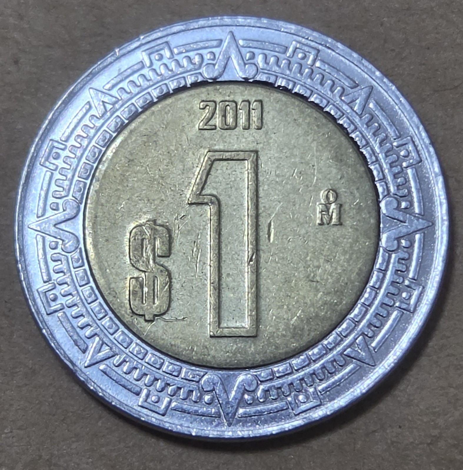 MEXICO 🇲🇽 ONE (1) PESO COIN 2011