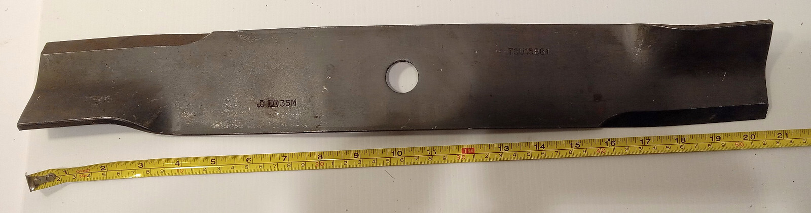 1 NEW JOHN DEERE TCU 15881 21-3/4” MOWER BLADE NNB ***MAKE OFFER***
