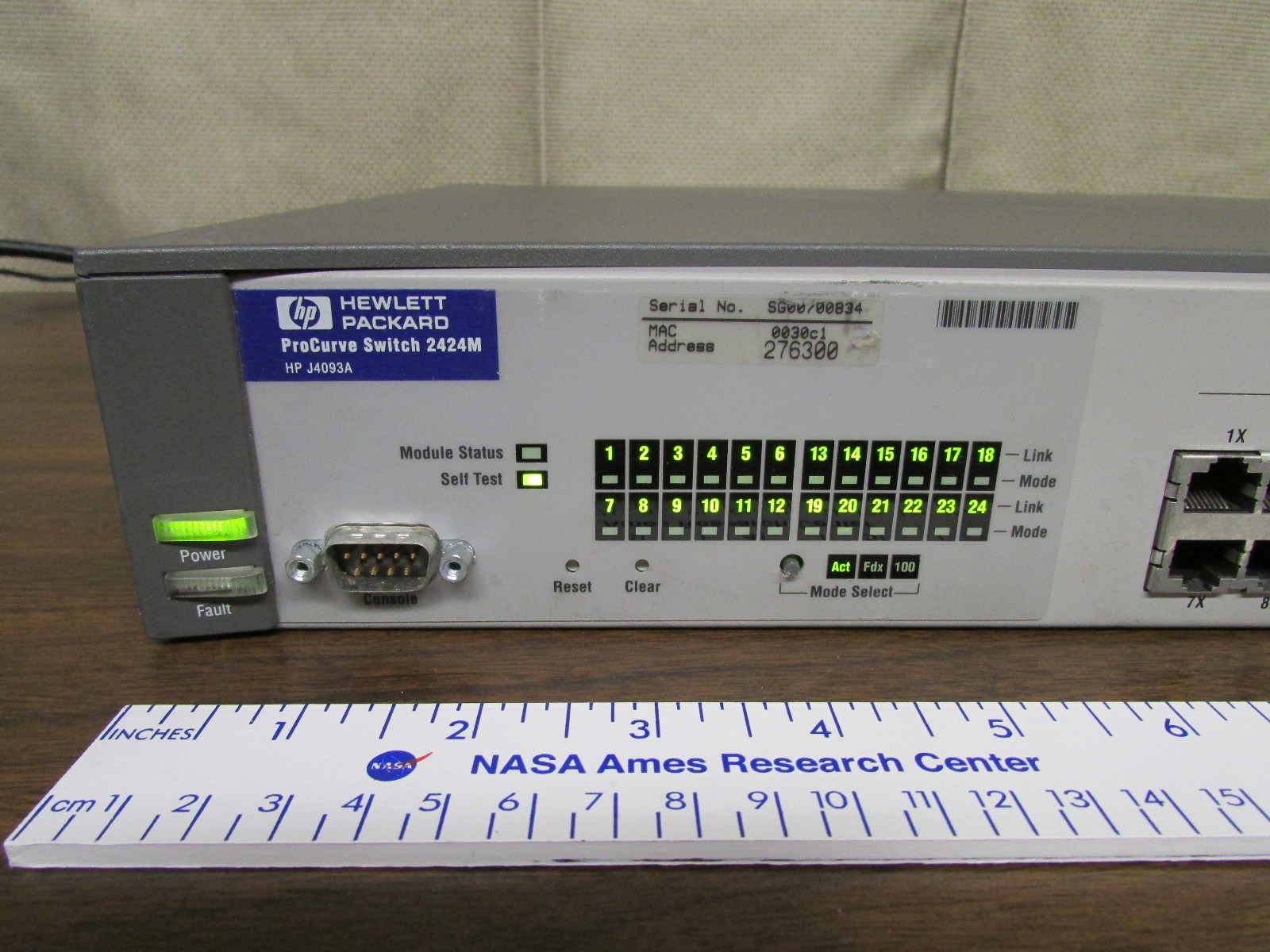 HP Procurve Switch 2424M J4093A Powers Up Passes Self-Test 2 Gigabit Modules