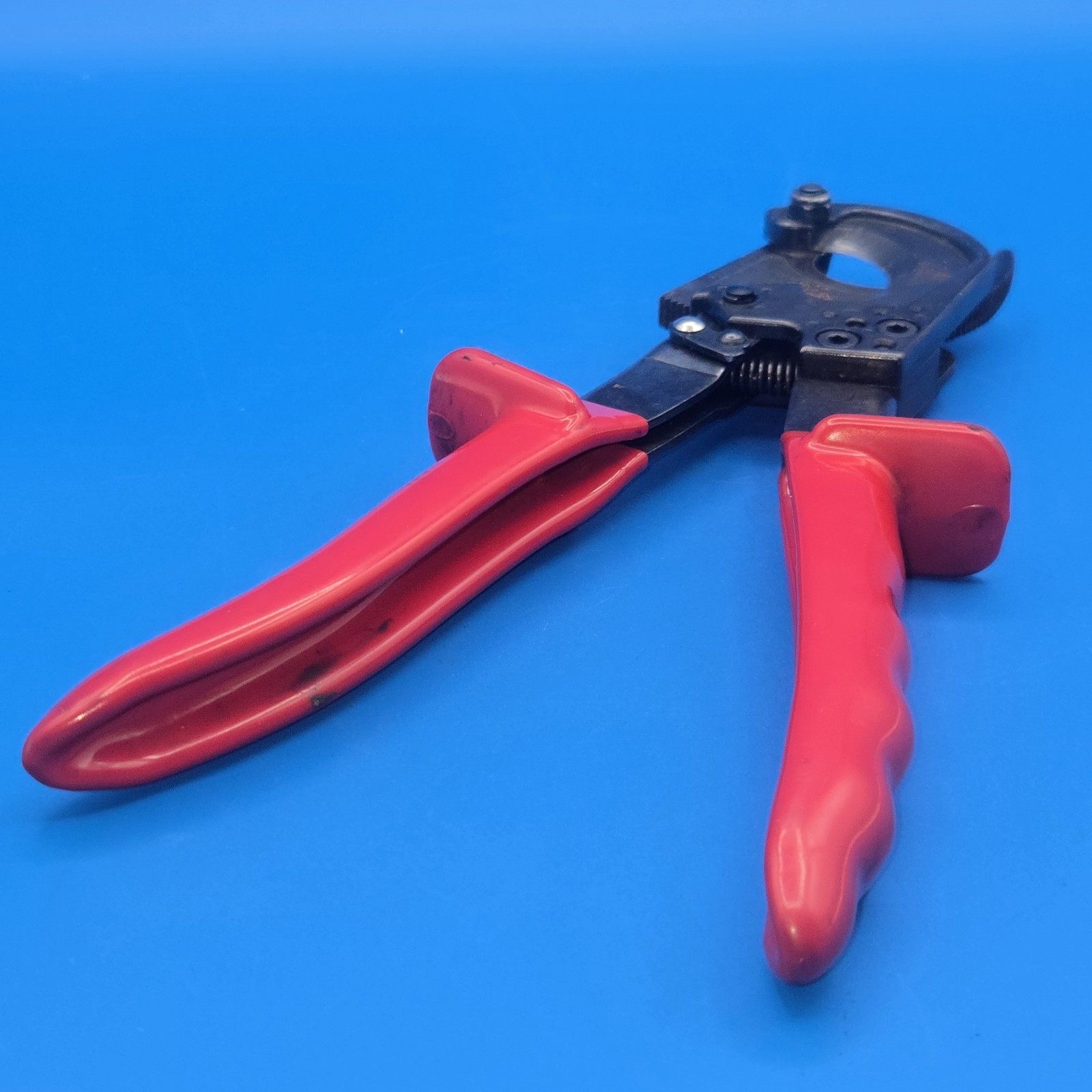 Klein Tools 63060 Ratcheting Cable Cutter Made in Germany