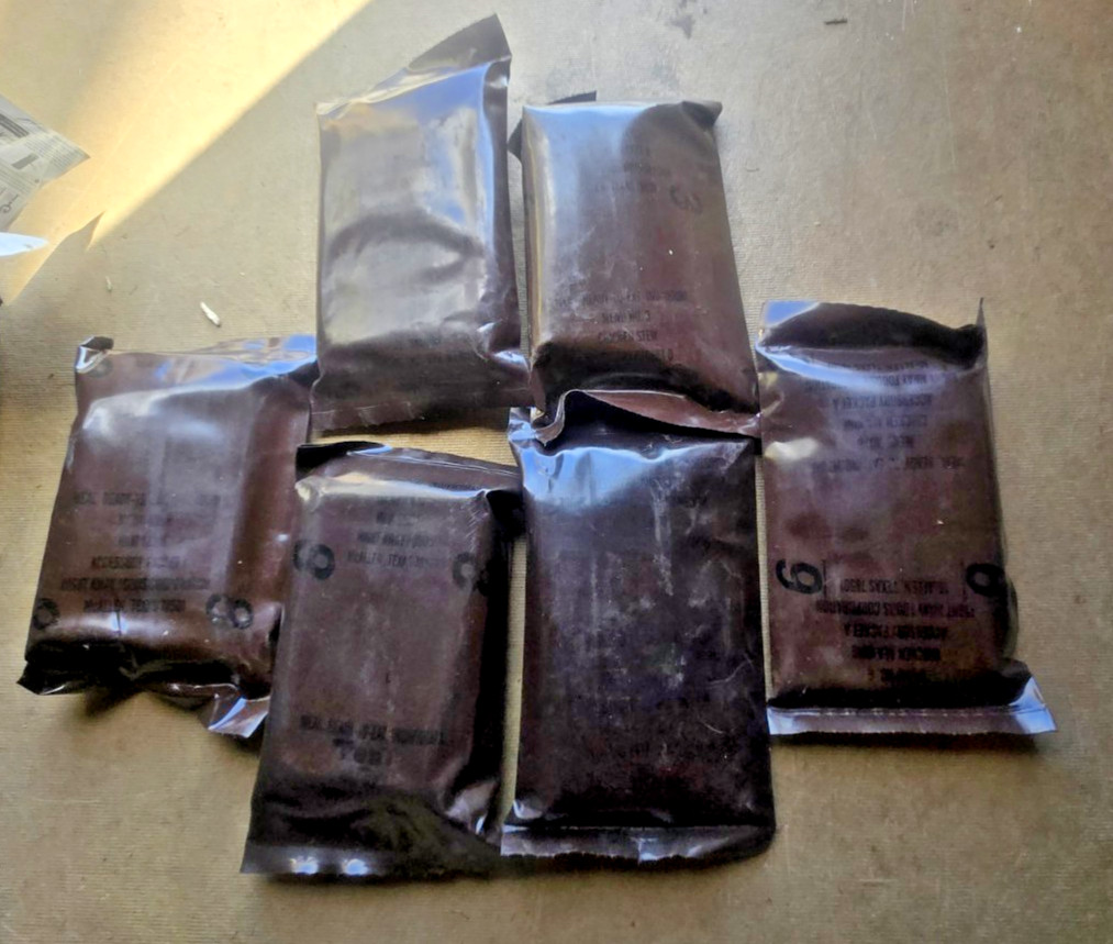 Desert Storm MRE Collectable Complete U.S. Army Gulf War Ration Meal 1980s 1990s