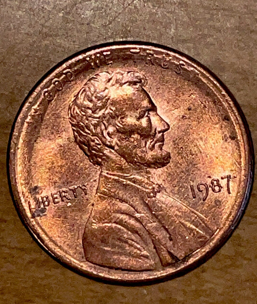 1987 Lincoln Memorial Broadstruck One Cent Circulated Coin with Errors