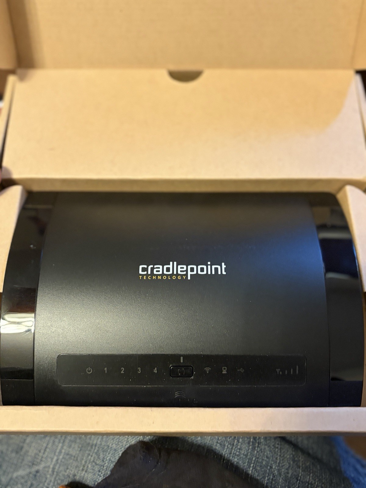 CradlePoint MBR95 Black Wireless Router
