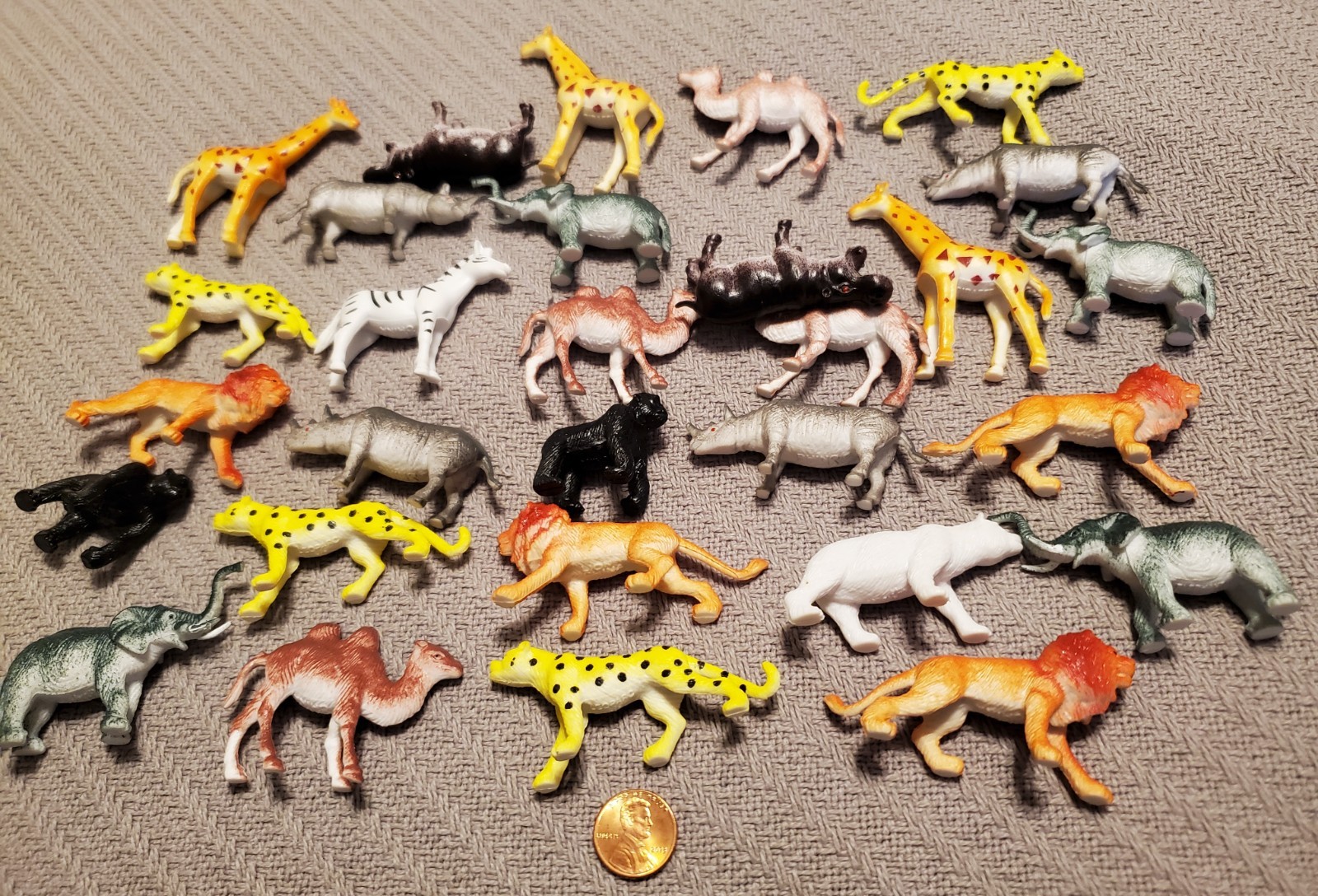 TOY ANIMALS ~ 2" MINIATURE PLASTIC  -  CAMEL / CHEETAH / LION / ++ LOT OF 30