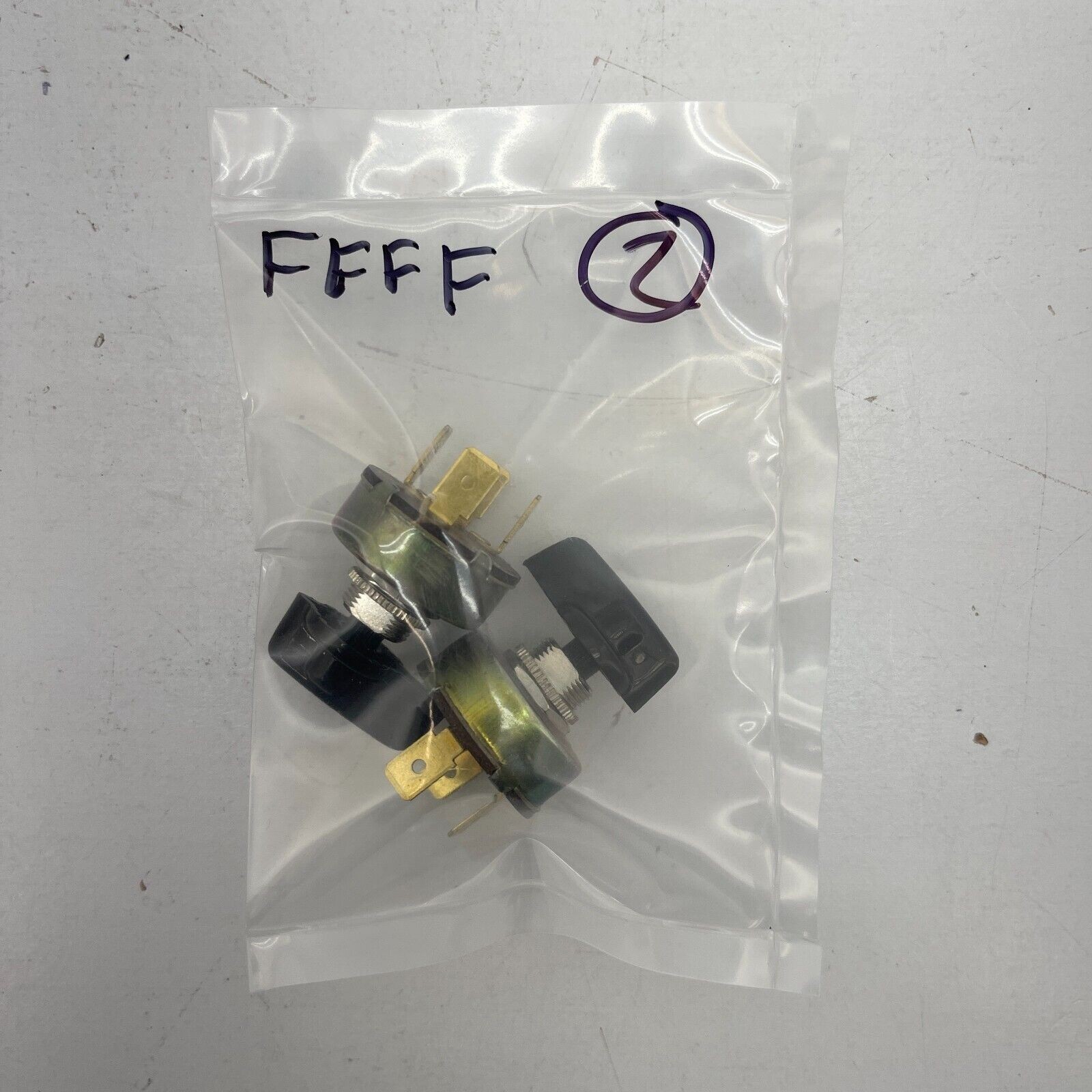 Carling Technologies Selector Switch 4 Position SP3T 1A 125 V Panel Mount Qty 2