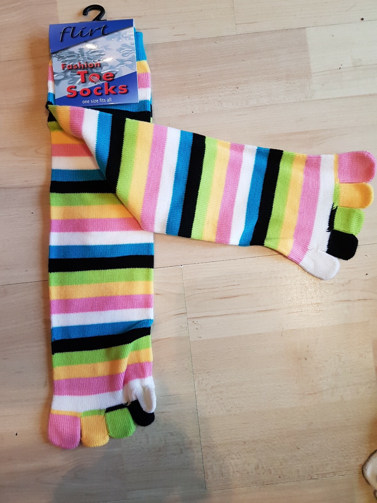 Ladies BNWT Multi coloured Striped Pirate Toe Socks One Size