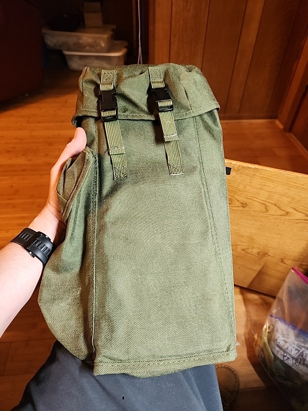 HARRIS RF COMMUNICATIONS RADIO POUCH (P/N 12041-1596-01, GREEN Molle US Military