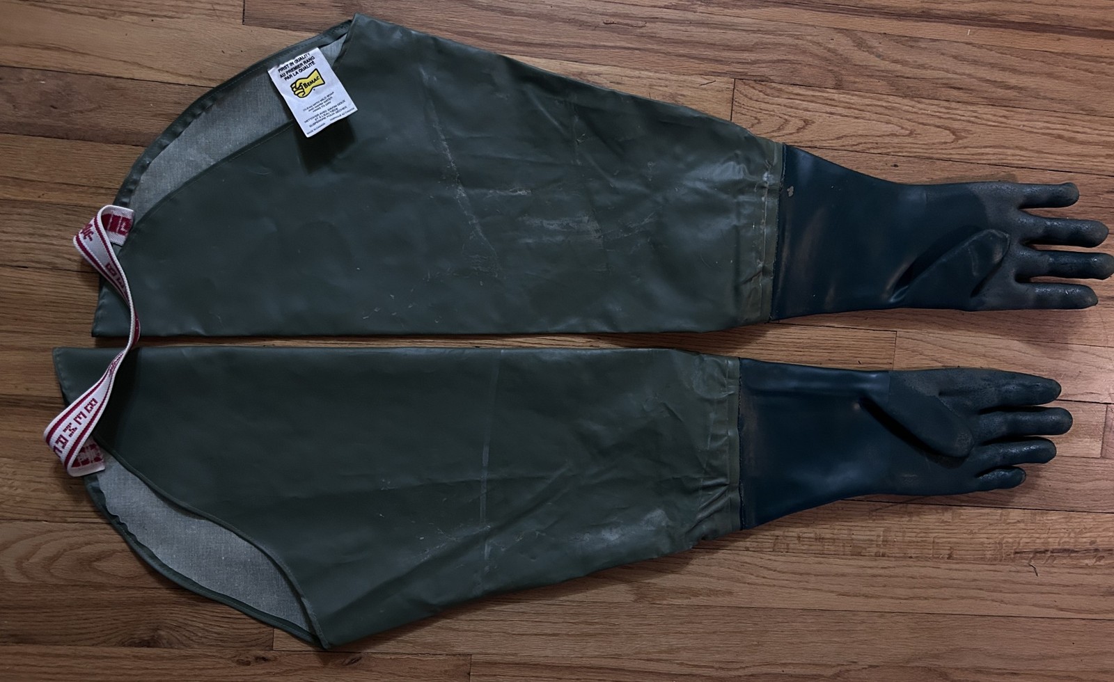 Vintage Bemac GREEN Gauntlets Full Arm Protection WATER TIGHT SCIENCE FISHING+++