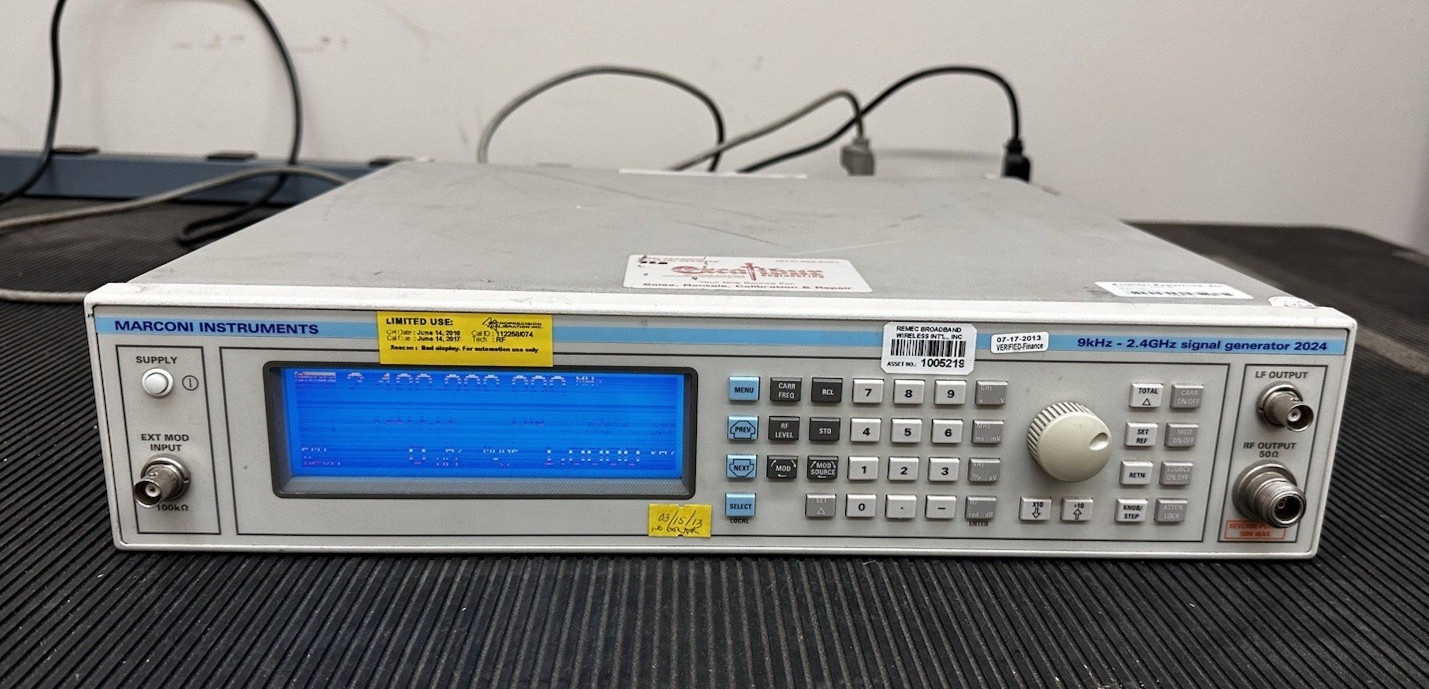 MARCONI 2024 9 kHz TO 2.4 GHz Signal Generator Opt 04 OCXO, Faulty Display