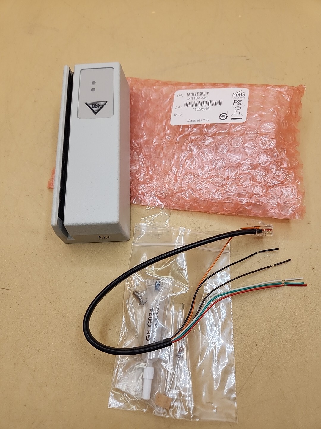 Mercury Security MR10 Magnetic Stripe Card Reader 12VDC  MR10-OW New 30012-0000
