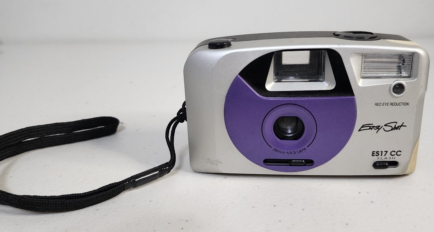 Easy Shot ES17 CC Focus Free Point And Shoot Film Camera Vintage