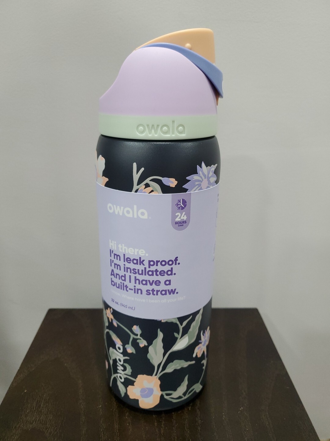 Owala FreeSip Stainless Steel Water Bottle / 32oz / Color: Midnight Garden