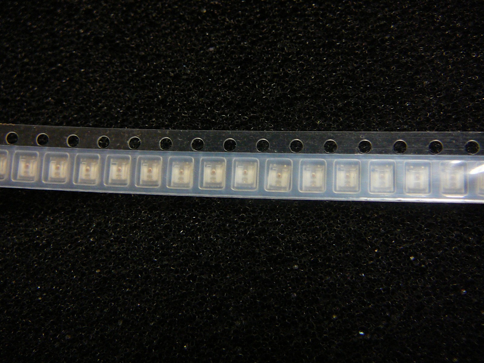 DIALIGHT LED SMT Green Rectangular Clear 3mm 1210 Pkg  **NEW**  10/PKG