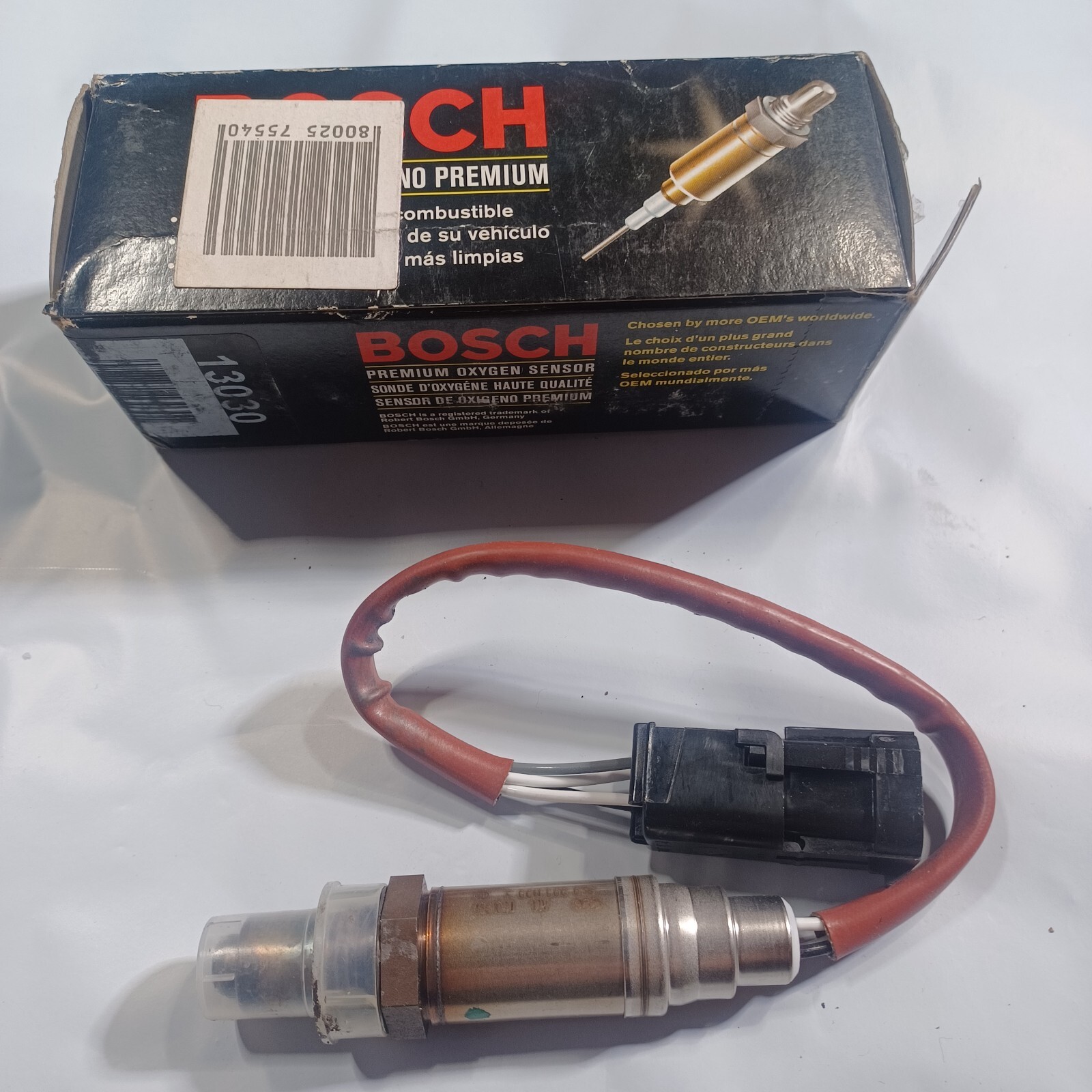 One New Bosch Oxygen Sensor Upstream 13030 for Geo Honda Isuzu