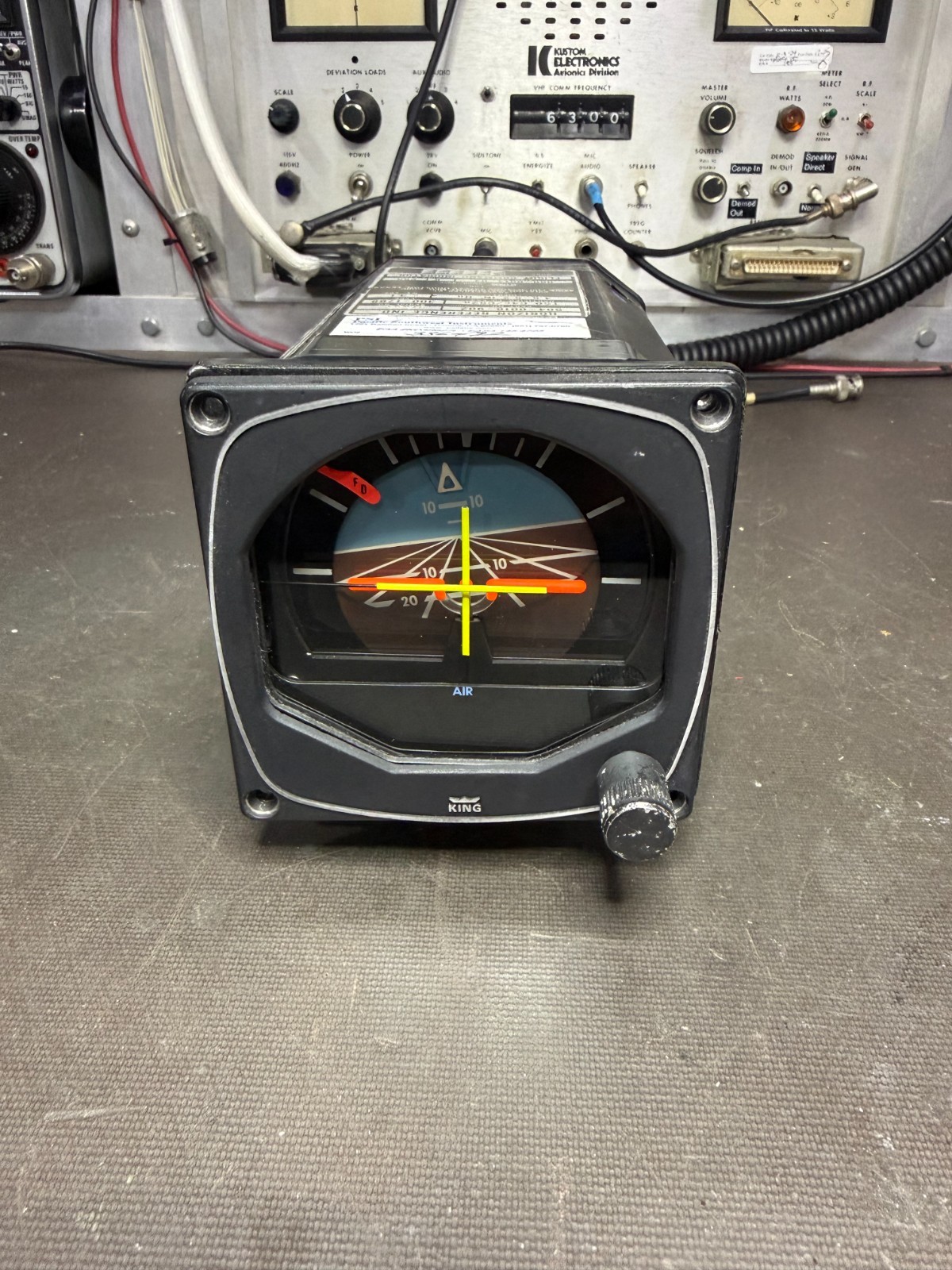 KI 255 Attitude Vac Horizon Aim P/N 504-0016-902 & King P/N 060-0014-03