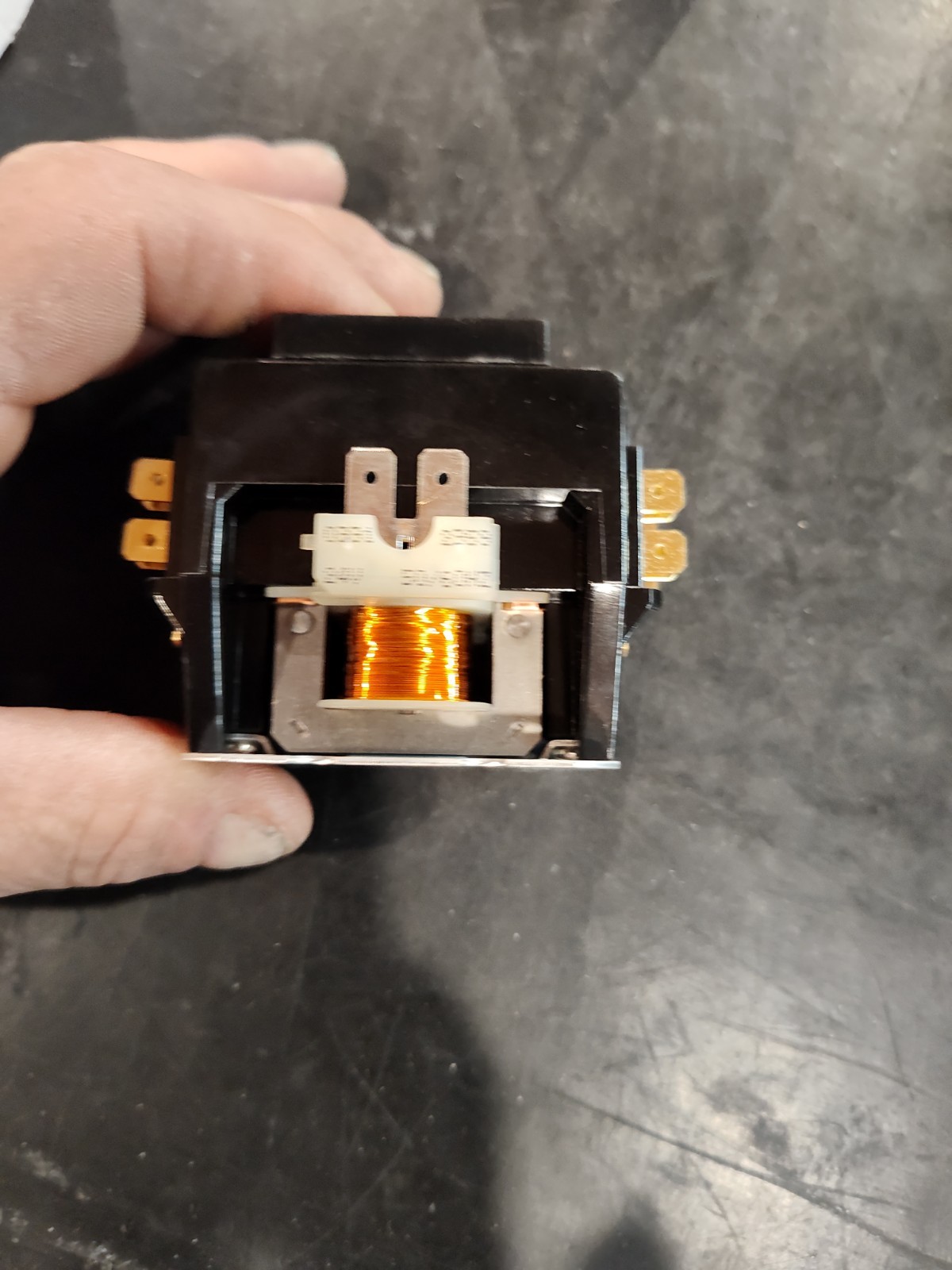 BREAKERS UNLIMITED BU402U10 24VAC NSMP