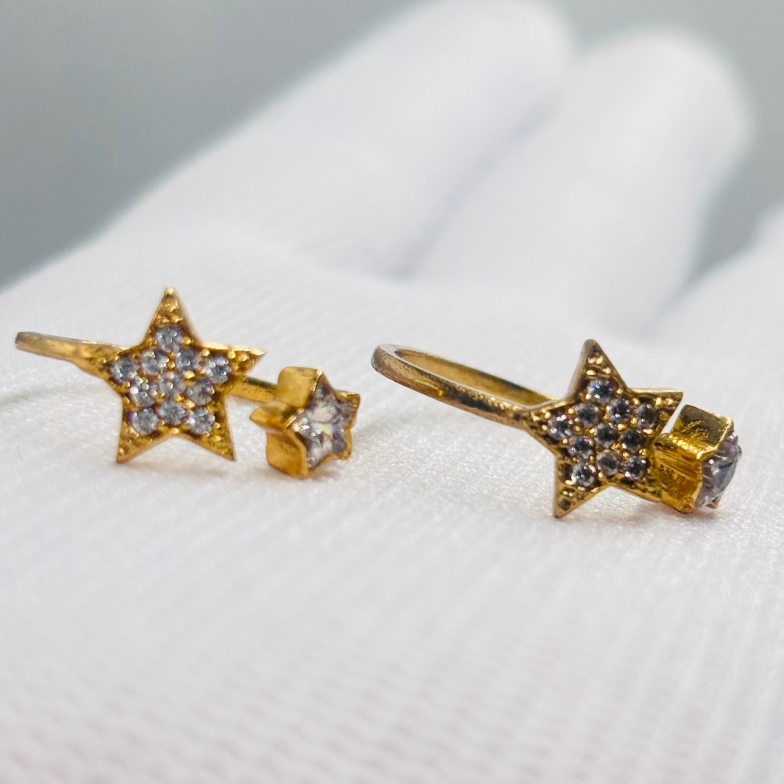 Gold Tone Open Adjustable Toe Ring with Star Design & Artificial White Stone