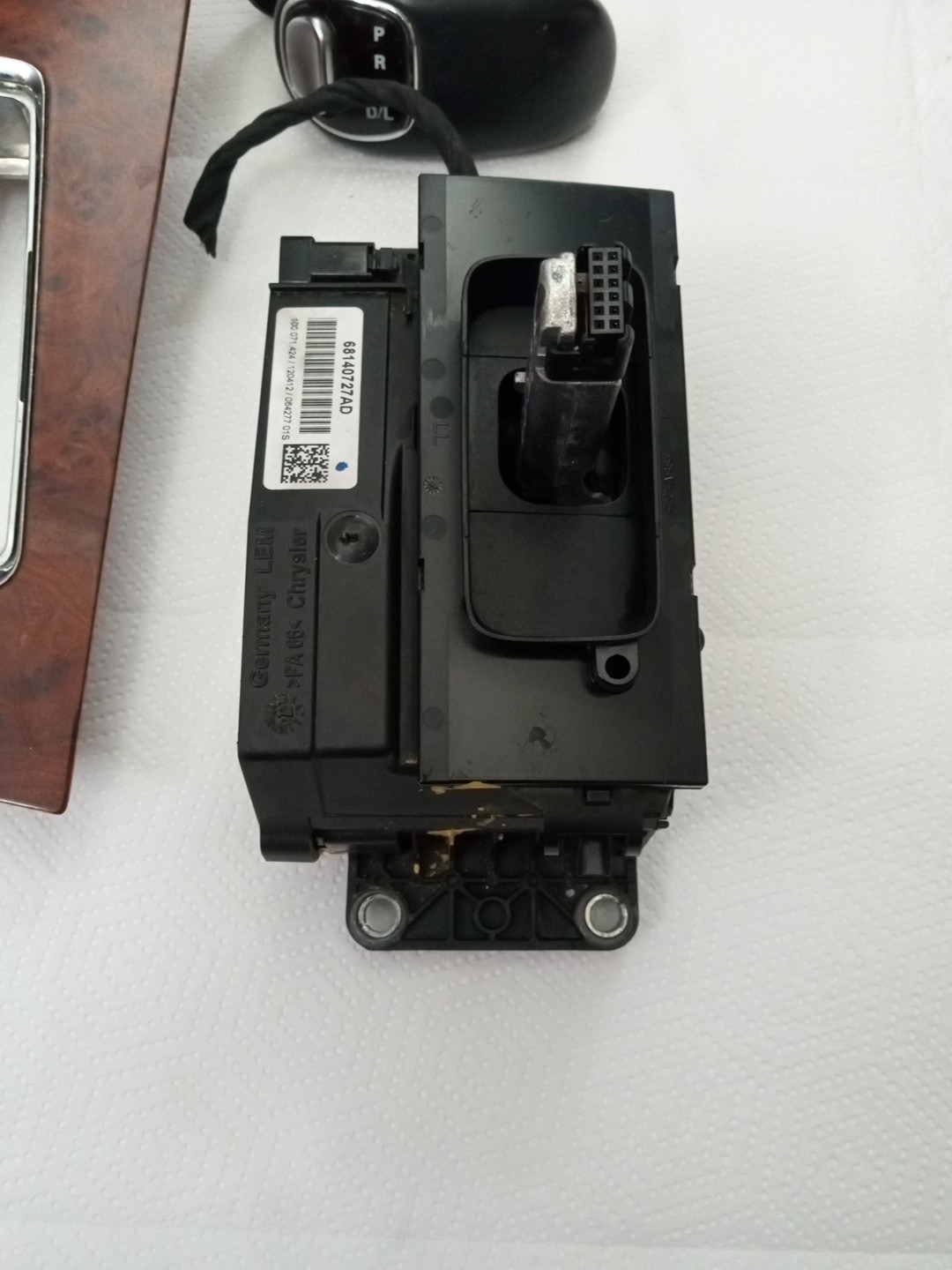 12-13 Dodge Charger Chrysler 300 Automatic 8 Speed Floor Shifter 68140727AD OEM