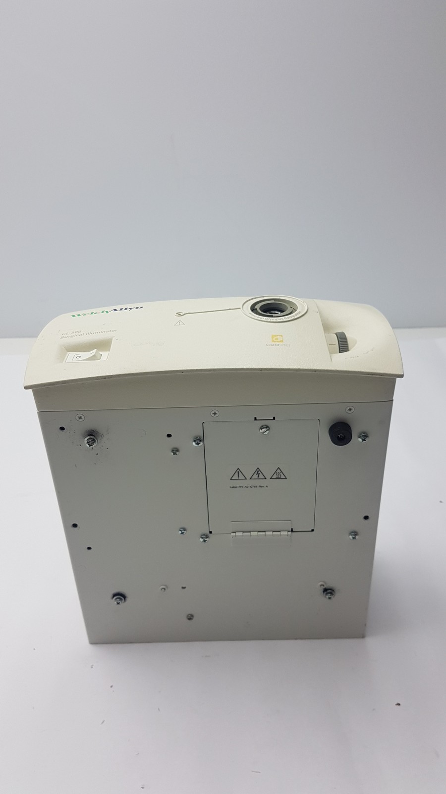 Welch Allyn CL300 Illuminator Light Source 90123, 120 V, 5.0 Amps