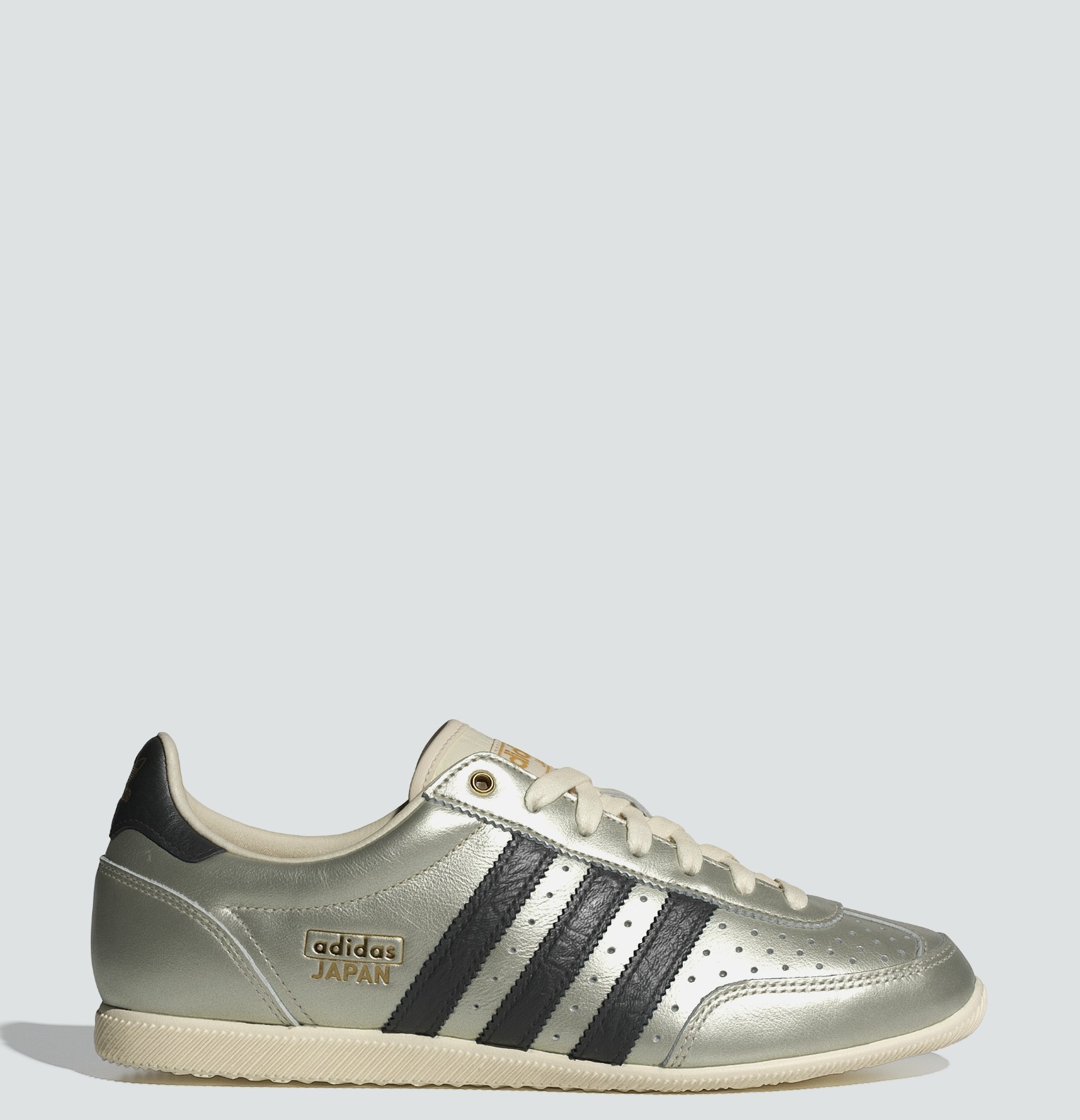 adidas women Japan Shoes Size 6 New in Box Silver