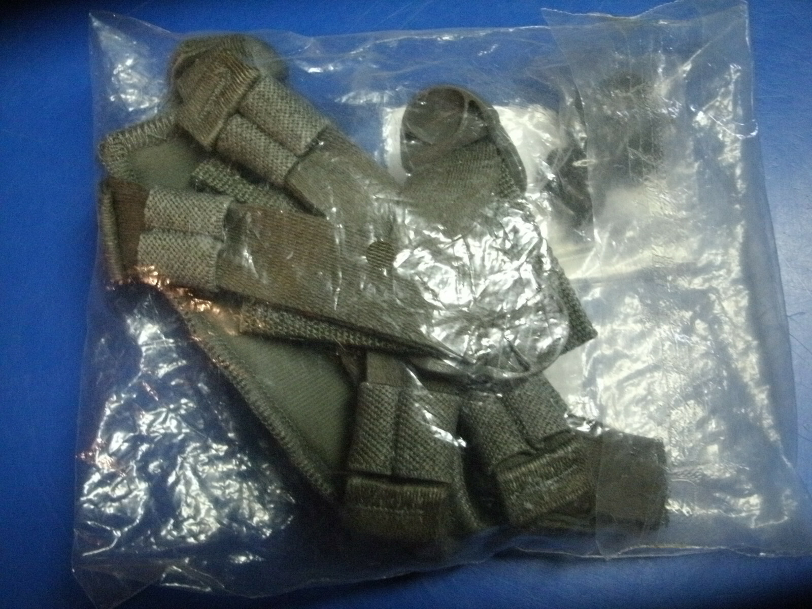 CHIN STRAP WITH SCREWS FOR A ACH HELMET NEW IN WRAPPER FOLIAGE GREEN