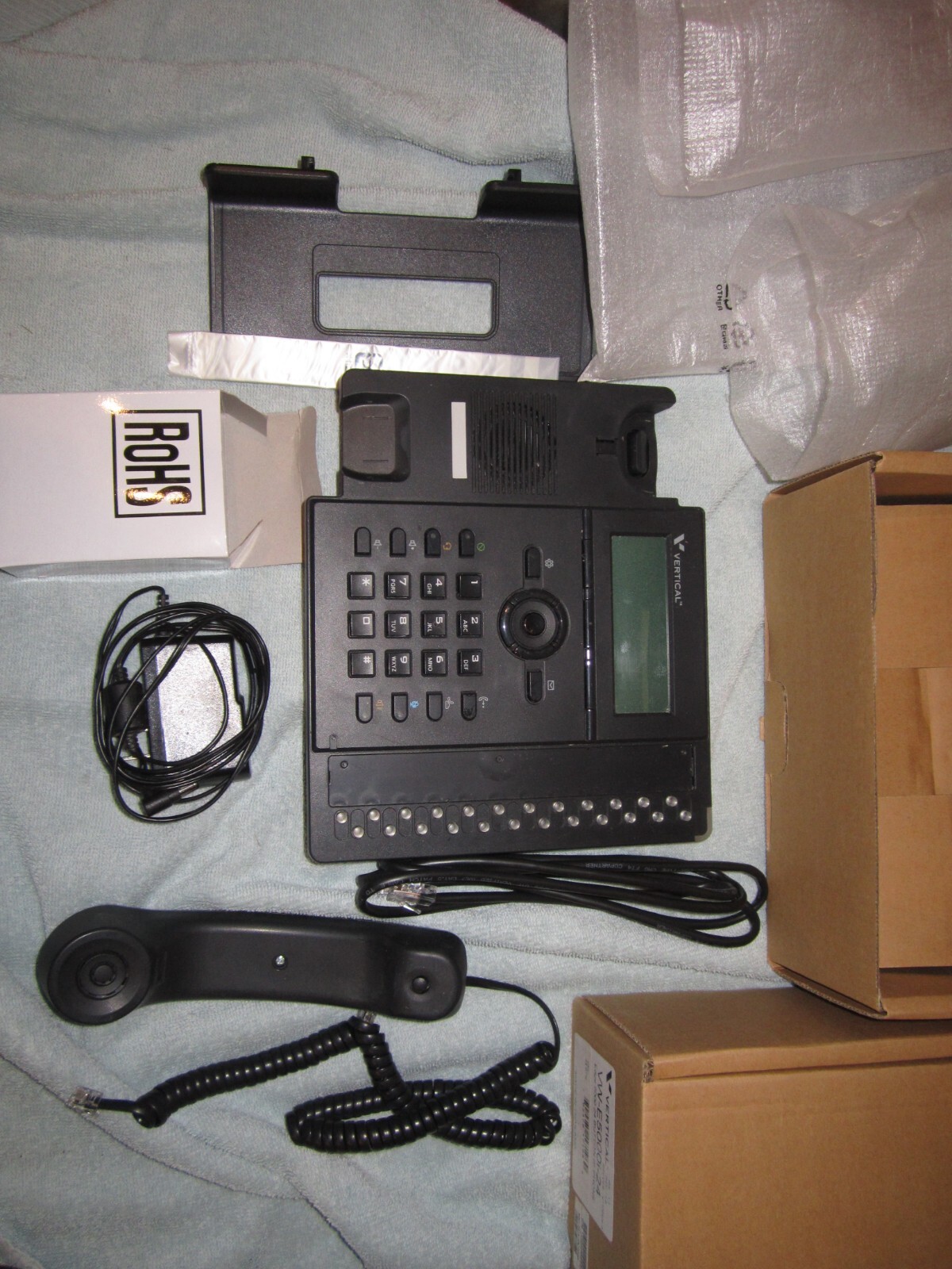 Vertical Edge 5000 24 Button IP Phone VW-E5000i-24 Clean and Tested in Box