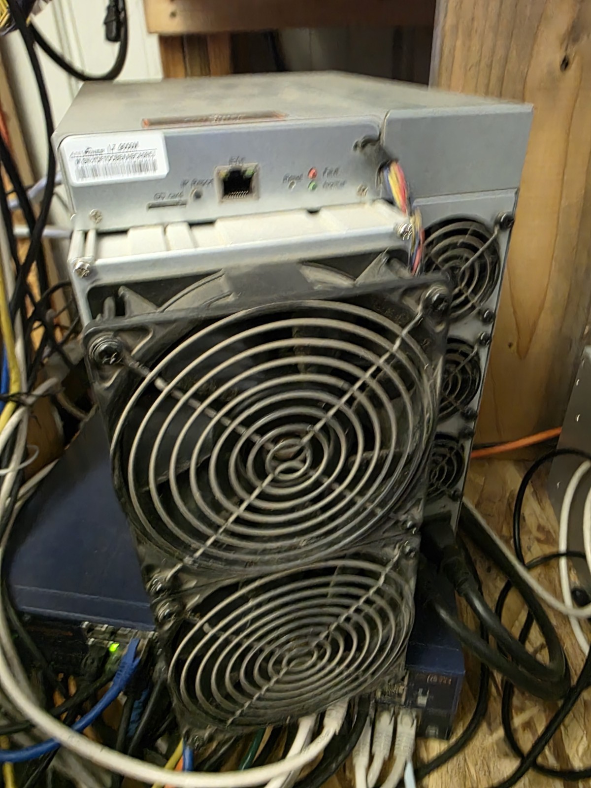 Bitmain L7 9.05GH Antminer Scrypt 3425W Pre-owned