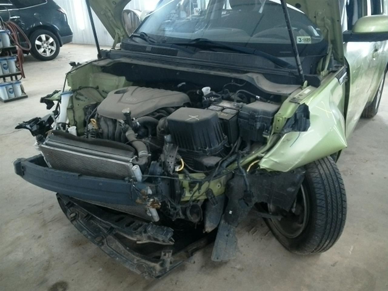 Driver Front Spindle/Knuckle Electric Model EV Fits 14-19 SOUL 104909331