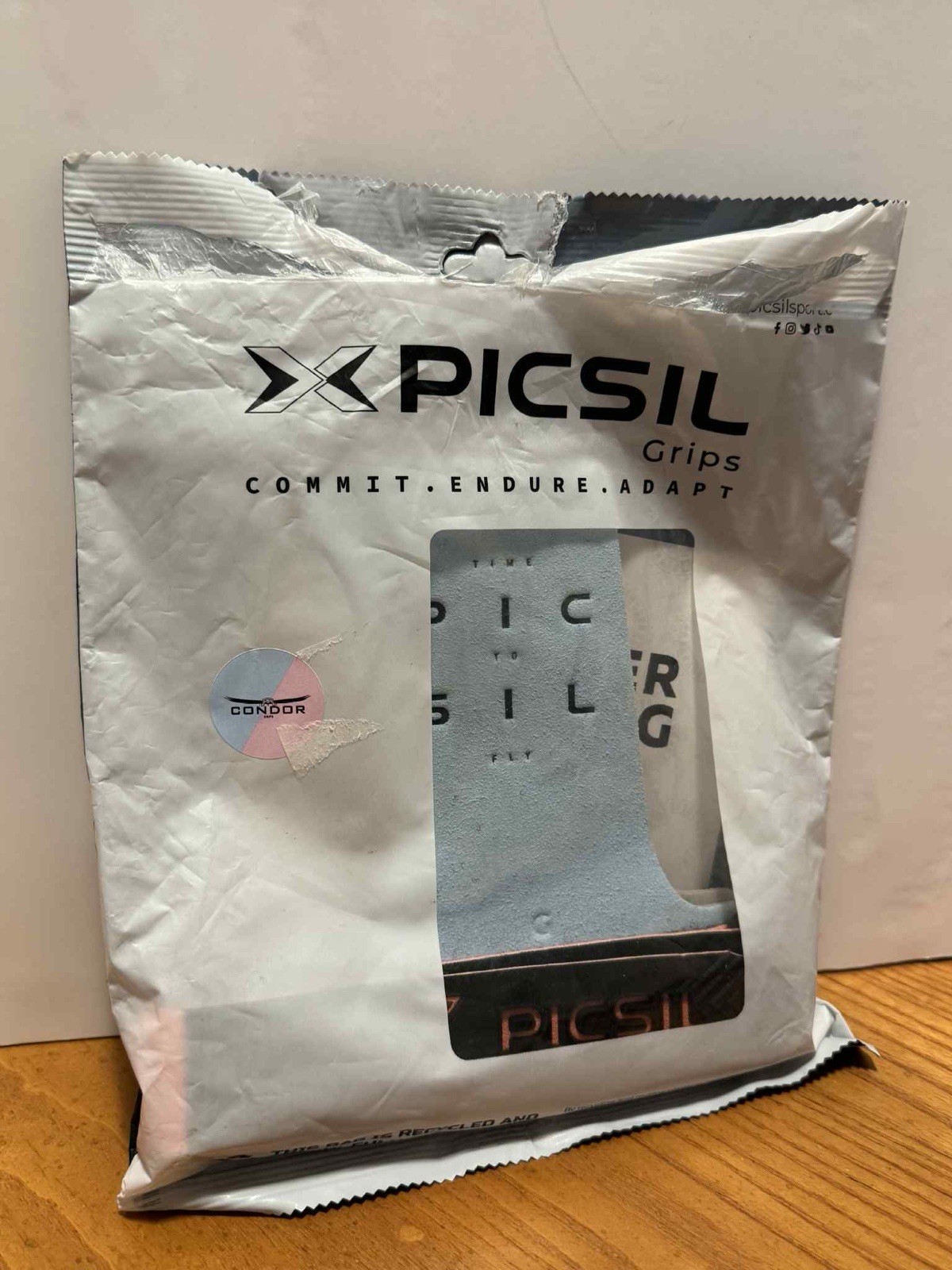 PICSIL Condor Grips, Magnesium Enhanced Grip, Premium Hand Grips Protection