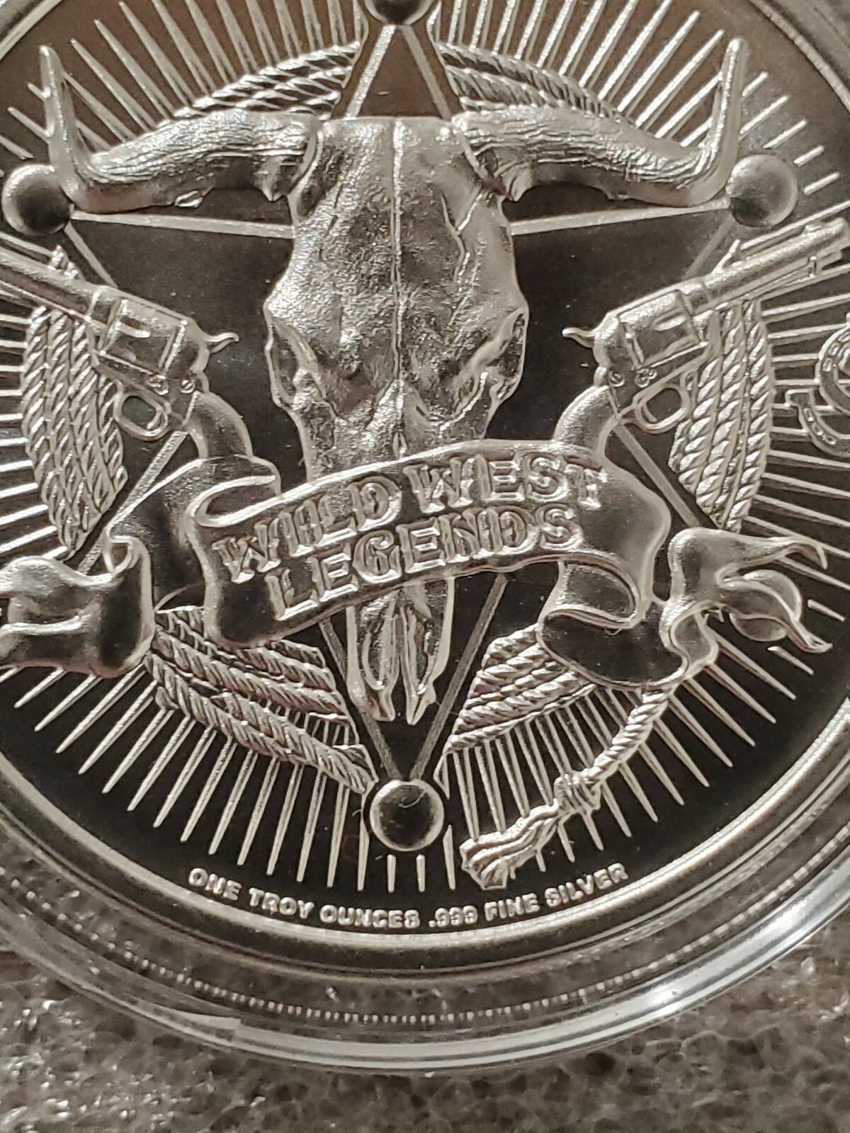 Johnny Ringo 1 oz .999 silver Wild West Legends Gun slinger colt 45 Tombstone