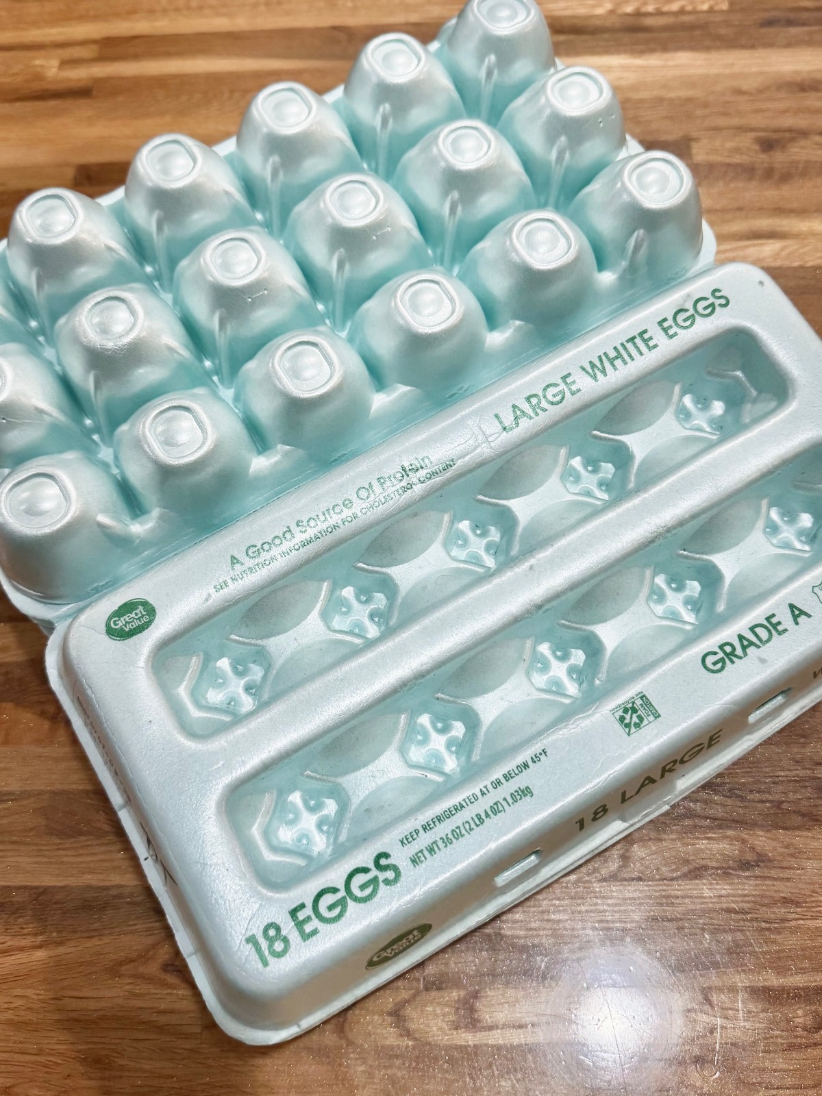 Styrofoam 18 Count Egg Carton 4x