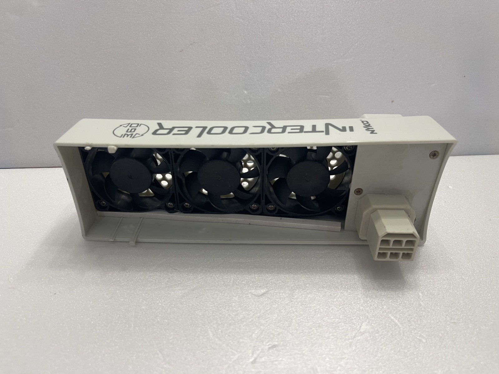 Xbox 360 Nyko Intercooler Original Model Prevents Console Overheating Tested