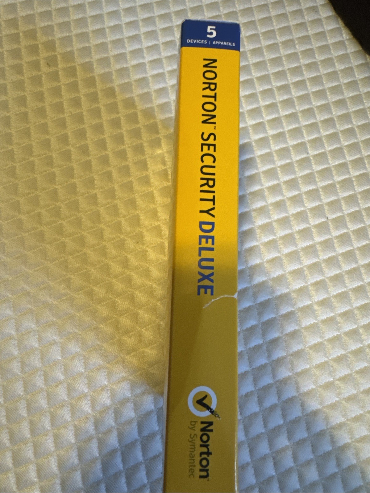 Norton Security Deluxe - 1 Year Subscription For Up 5 Devices