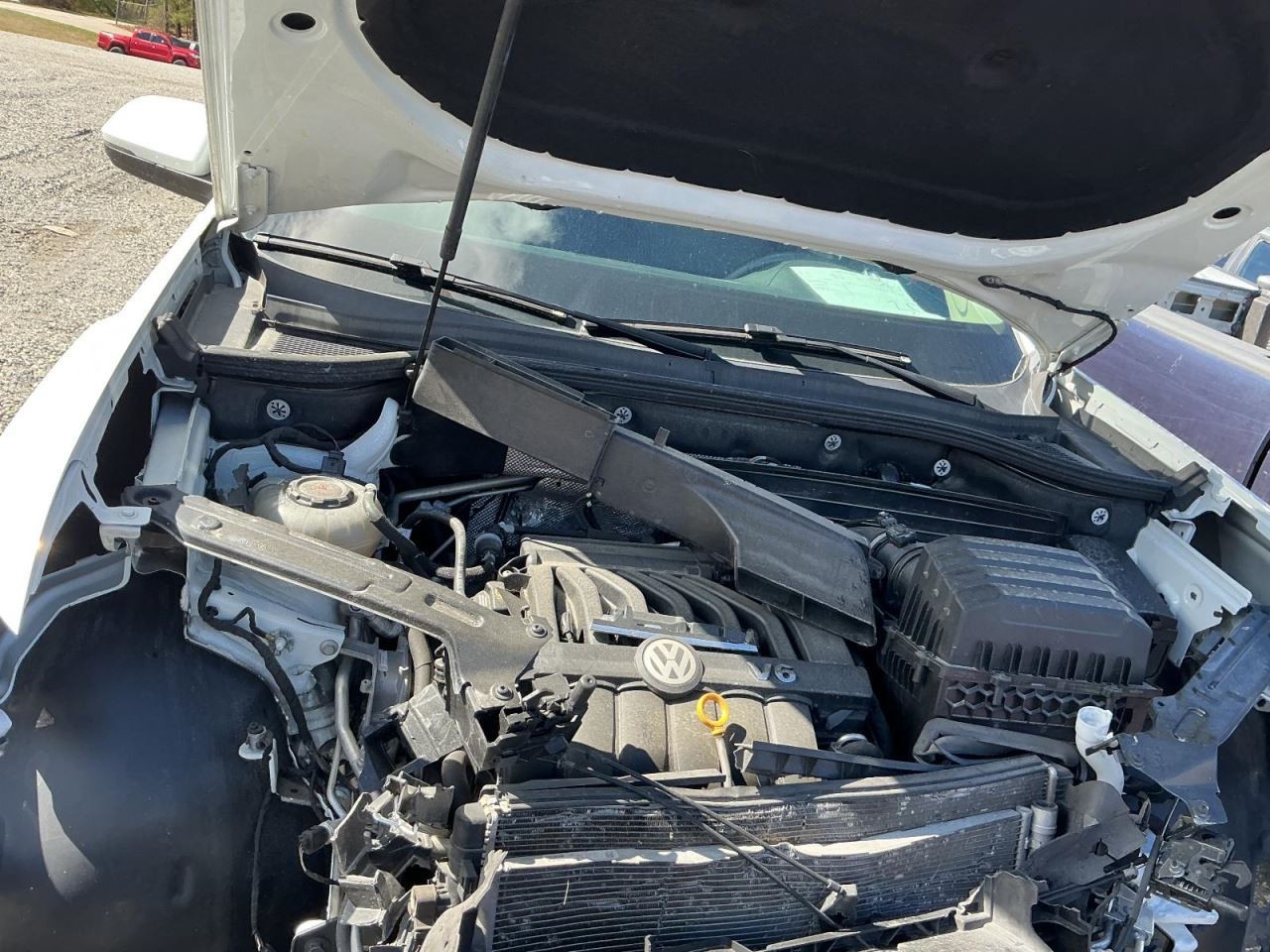 ATLAS 2021 Glove Box 4995776
