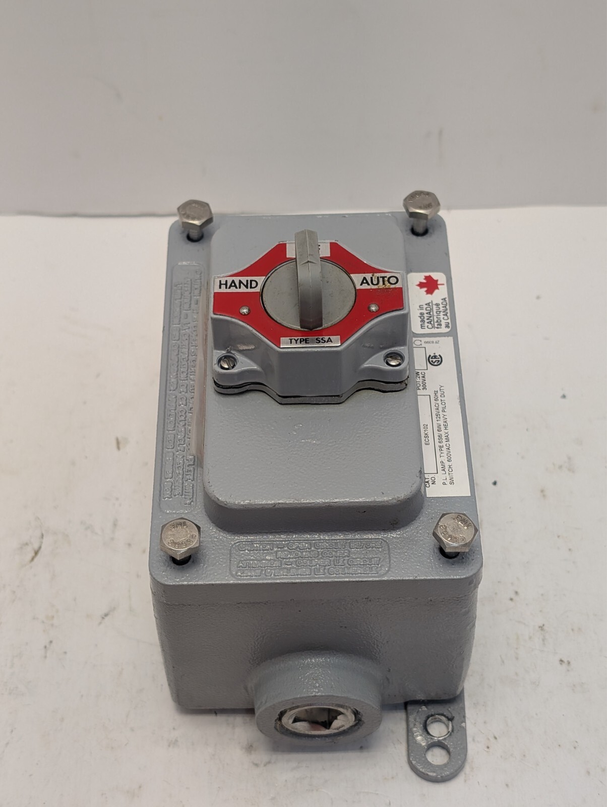Appleton EGS ECSK102 3-Position Selector Switch and Box