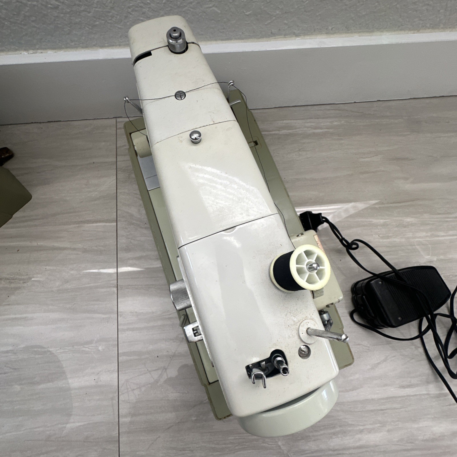 Sears Kenmore Sewing Machine Model 158 W/Pedal & Case (For Parts Or Not Working)