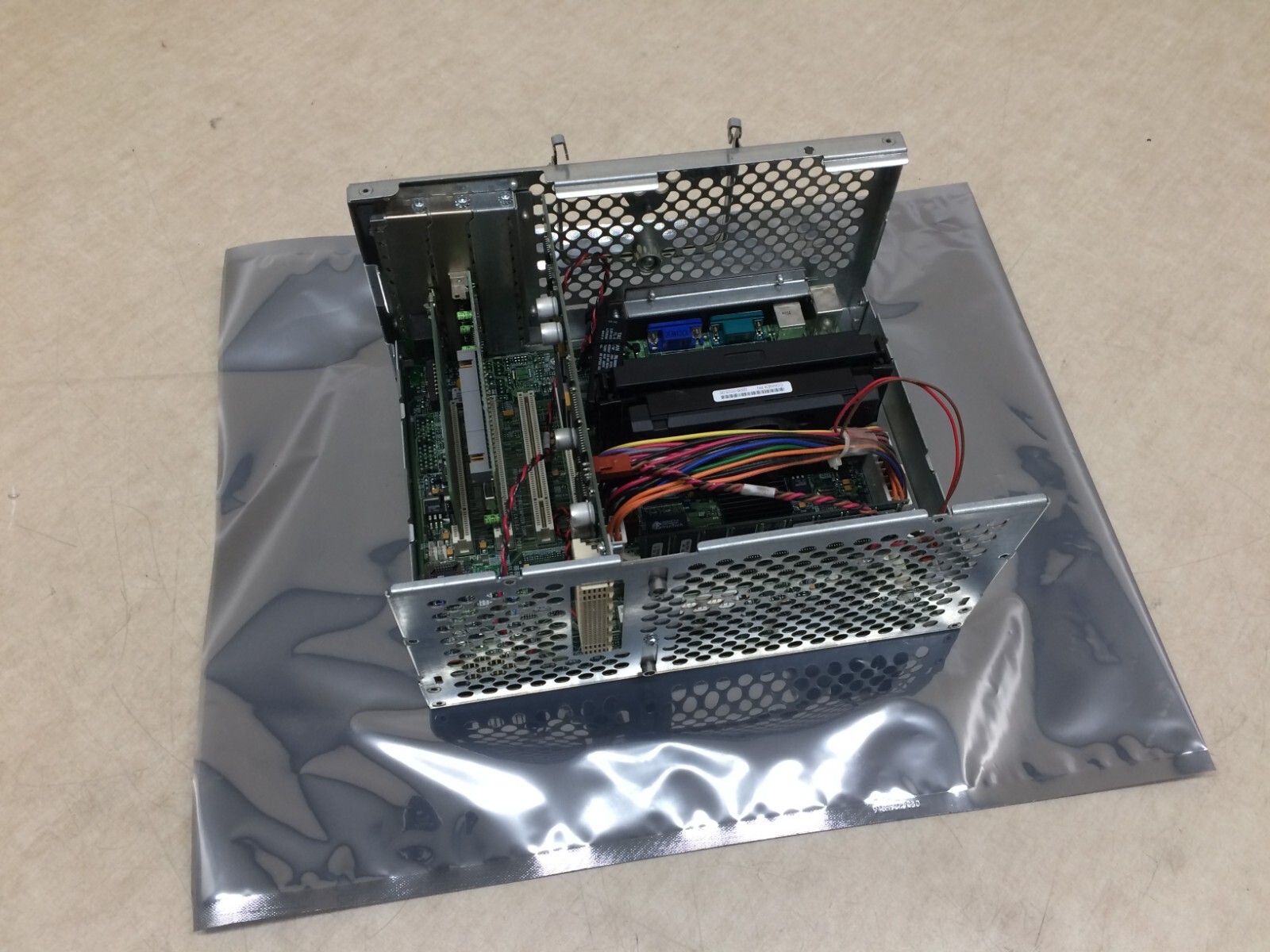 Vintage Mother Board Tyan S2056S Pentium III Slot CPU Connex PCI  002-0102-03