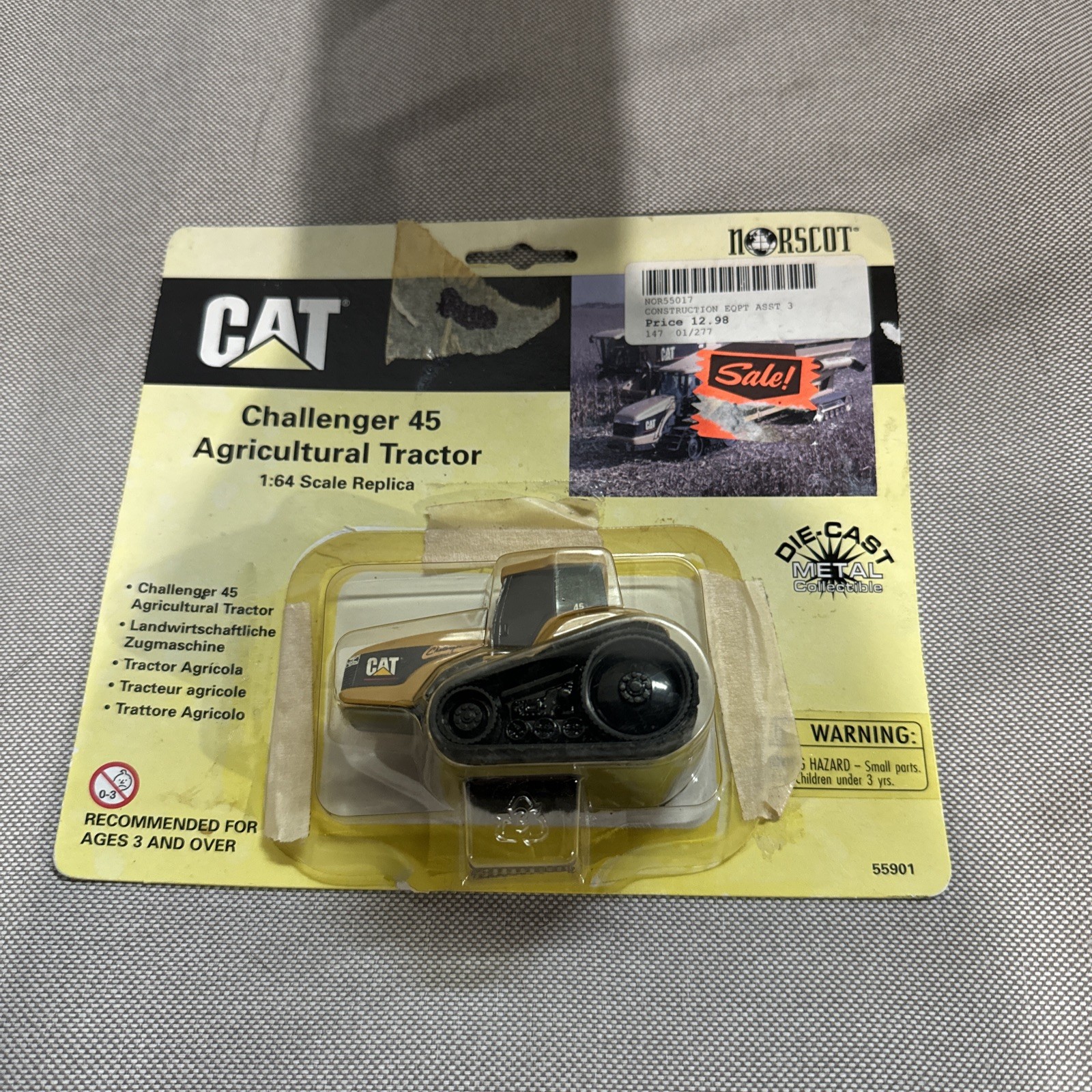 Vintage 1998 Norscot 55901 1:64 CAT Challenger 45 Agricultural Tractor
