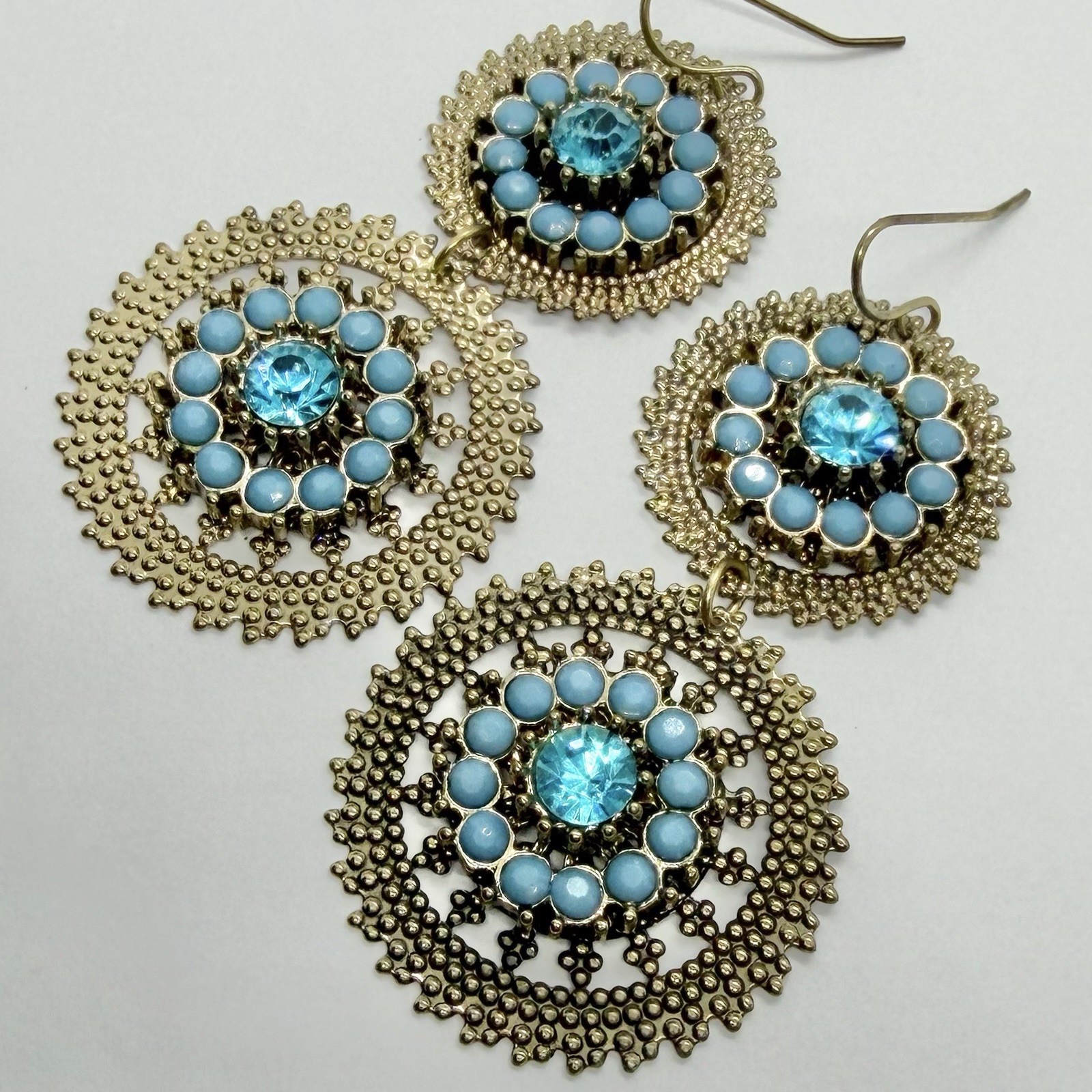 Vtg Boho Statement Blue Crystal Medallion Goldtone Round Two Tier Earrings Hook