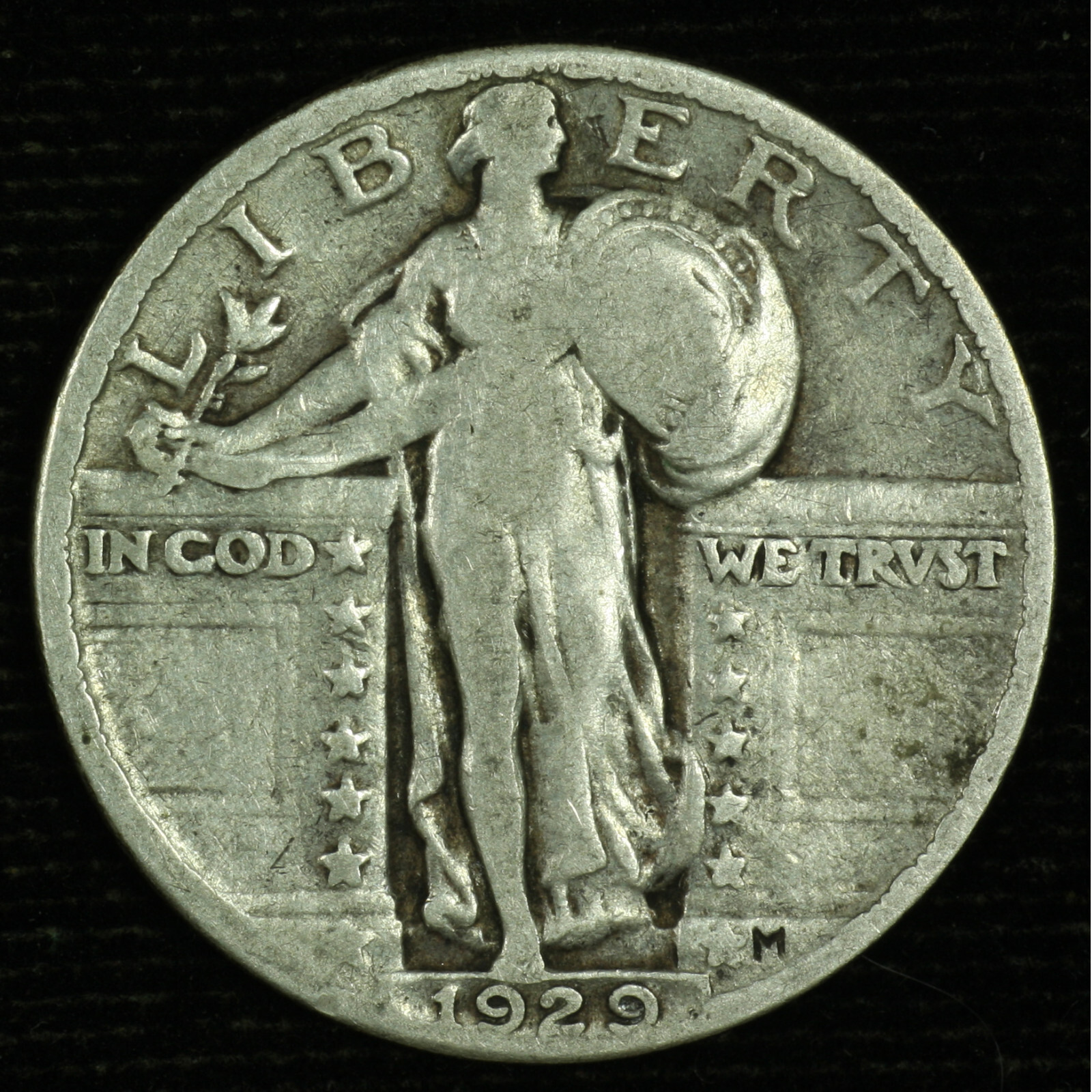 Standing Liberty Silver Quarter. 1929 P. Fine.  Lot # 9041-71-3029